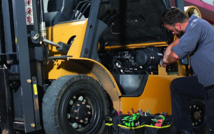 First-Year-Free_Image Forklift Fleet Maintenance