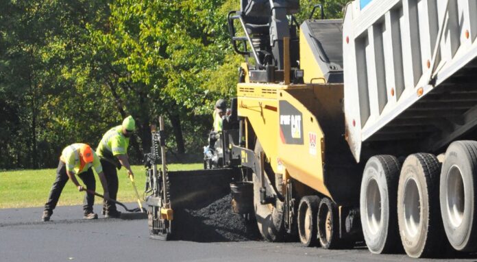 wolf_commercial_img Paving Company
