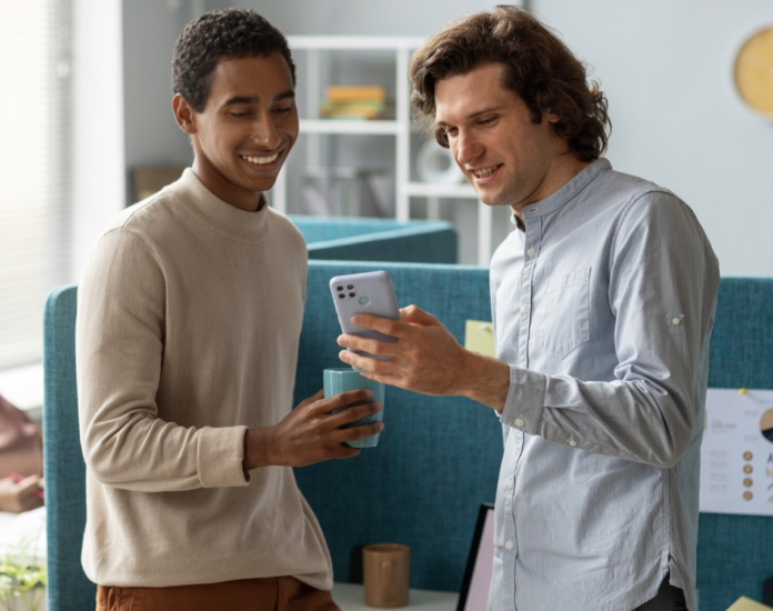 Custom Mobile App Development vs App Builders: Which Delivers Better ROI?