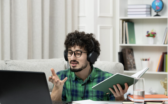 Apex Learning Help: Supporting Students in Online Education Apex Learning Help: Supporting Students in Online Education