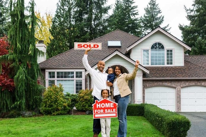 family-after-closing-on-a-house-GettyImages-503520184 (1).jpg (1) Cash for Houses Pittsburgh: Fast Home Sale Guide