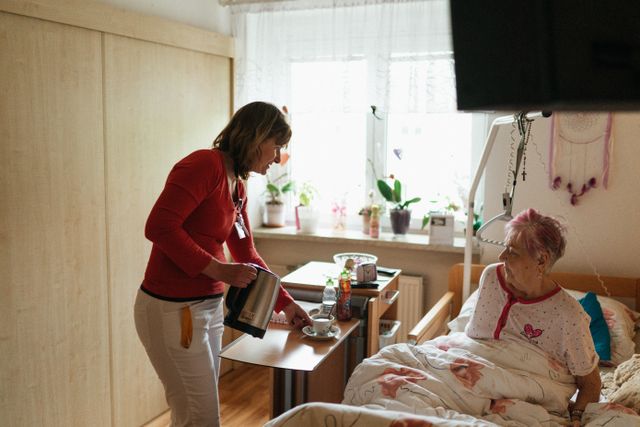 Blending Independence and Care
