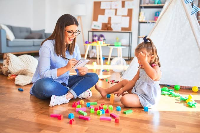 How can parents prepare their child for ABA therapy?