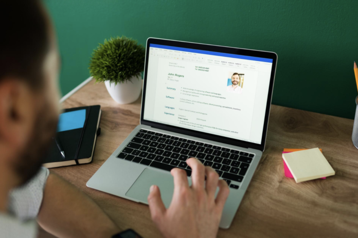 How to Write a Focused Resume When Your Small-Business Job Involved Everything