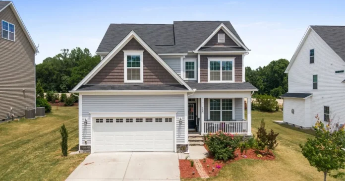 Why Is Vinyl Siding Still a Popular Choice for Homeowners