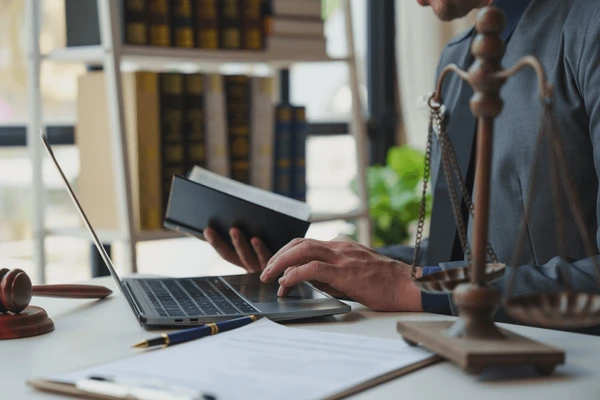 Compare Law Firms in Los Angeles